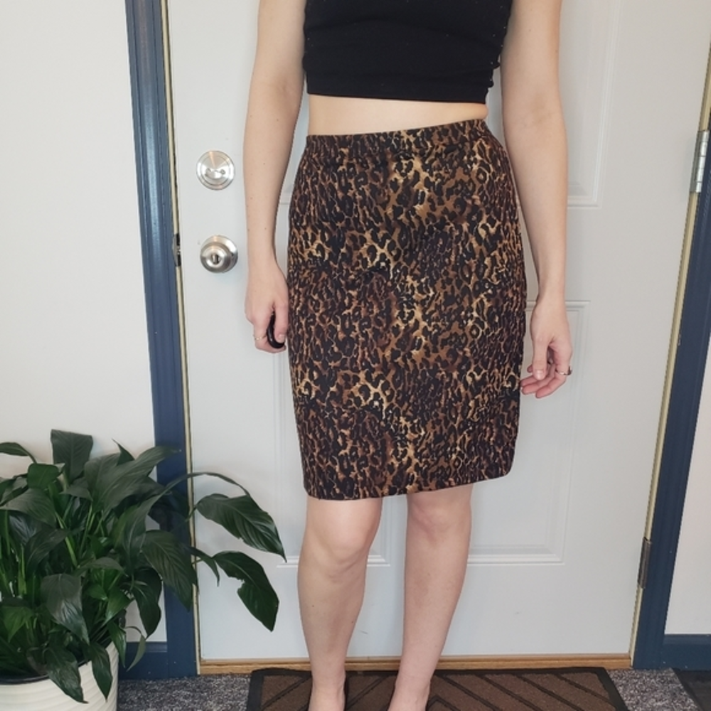 90s/Y2K Leopard Print Miniskirt‎